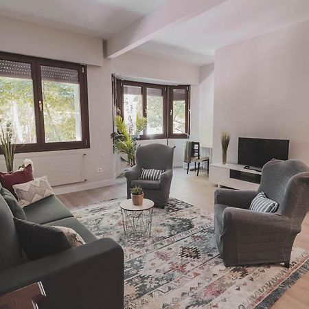 Park view beautiful apartment Bilbao Extérieur photo