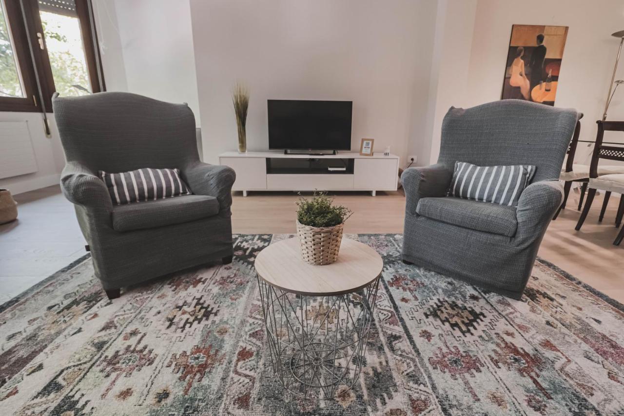 Park view beautiful apartment Bilbao Extérieur photo