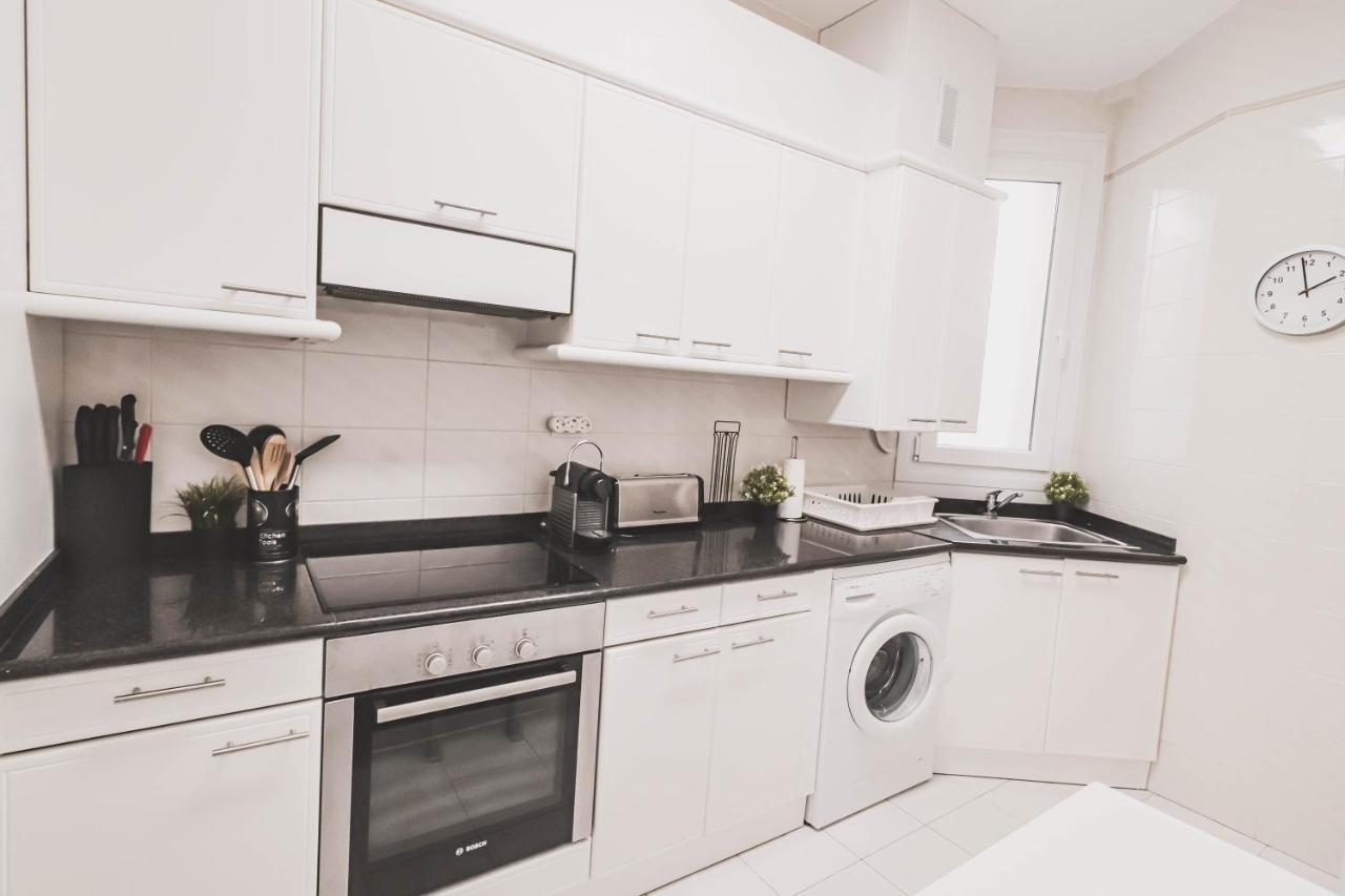 Park view beautiful apartment Bilbao Extérieur photo