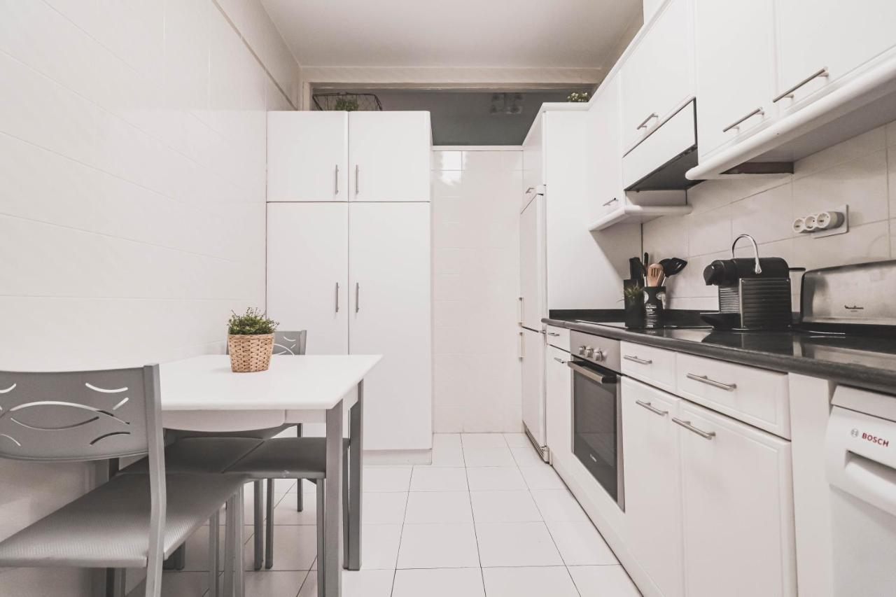 Park view beautiful apartment Bilbao Extérieur photo